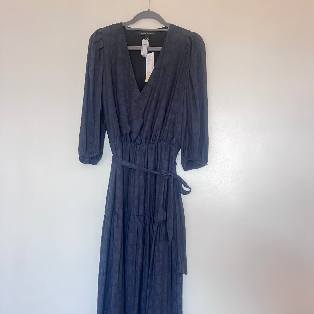Banana Republic Dress Navy and black floral Petite Small
